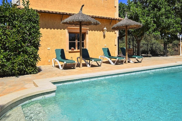 Foto van Villa in Manacor met Zwembad en Tennisbaan - Vakantiehuis in Manacor - PoolOfHouse