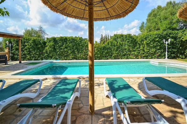 Foto van Villa in Manacor met Zwembad en Tennisbaan - Vakantiehuis in Manacor - PoolOfHouse