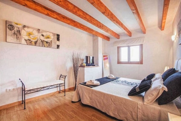 Foto van Villa in Manacor met Zwembad en Tennisbaan - Vakantiehuis in Manacor - BedRoom