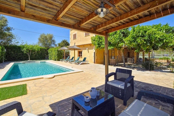 Foto van Villa in Manacor met Zwembad en Tennisbaan - Vakantiehuis in Manacor - TerraceBalcony