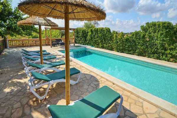 Foto van Villa in Manacor met Zwembad en Tennisbaan - Vakantiehuis in Manacor - PoolOfHouse