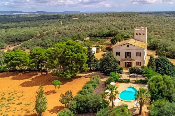 Foto van Vakantiehuis in Migjorn met privézwembad - Vakantiehuis in Migjorn - AreaSummer1KM