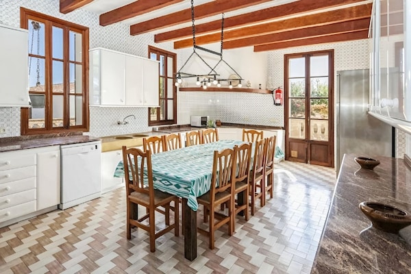 Foto van Vakantiehuis in Migjorn met privézwembad - Vakantiehuis in Migjorn - Kitchen