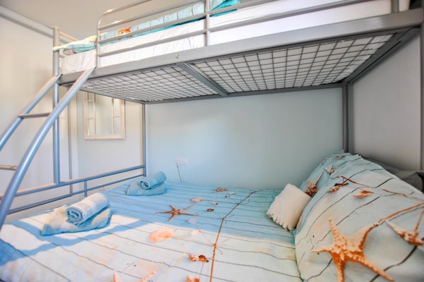 Foto van Modern appartement in Cala Pi met zwembad - Vakantiehuis in Cala pi - BedRoom