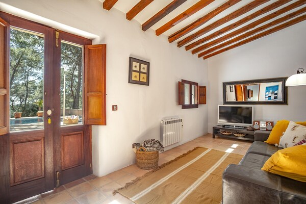 Foto van Vakantiehuis met privé zwembad - Vakantiehuis in Santa Gertrudis - LivingRoom