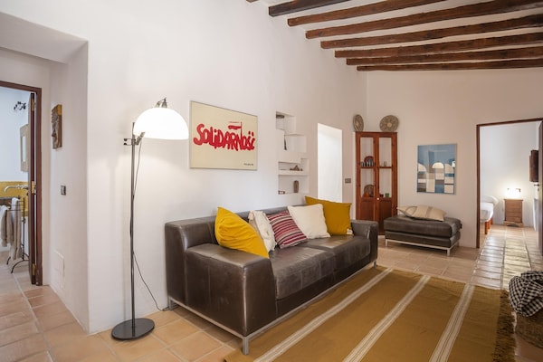 Foto van Vakantiehuis met privé zwembad - Vakantiehuis in Santa Gertrudis - LivingRoom