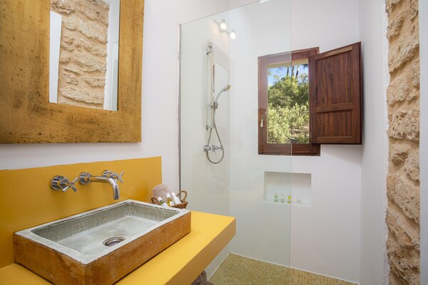 Foto van Vakantiehuis met privé zwembad - Vakantiehuis in Santa Gertrudis - BathRoom