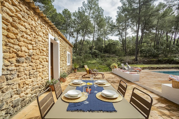 Foto van Vakantiehuis met privé zwembad - Vakantiehuis in Santa Gertrudis - TerraceBalcony