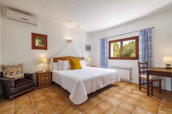 Foto van Villa nabij de stranden in het zuidwesten - Vakantiehuis in Benimusa - BedRoom