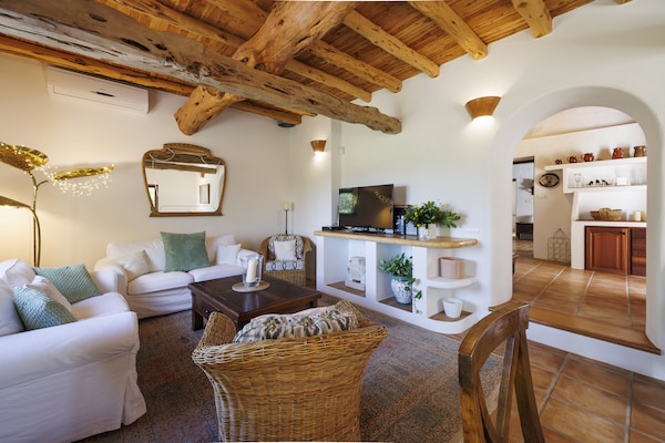 Foto van Villa nabij de stranden in het zuidwesten - Vakantiehuis in Benimusa - LivingRoom