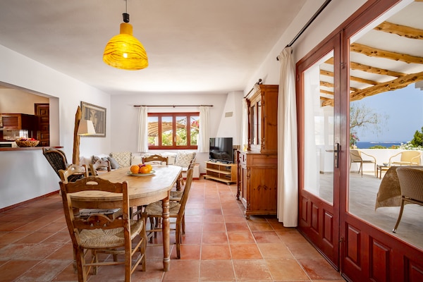 Foto van Rustige villa in Cala Vadella met zwembad - Vakantiehuis in Sant Josep de sa Talaia - PoolOfHouse