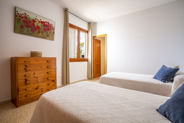 Foto van Villa met 3 slaapkamers in Sant Josep met zwembad - Vakantiehuis in Sant Josep de Sa Talaia - BedRoom
