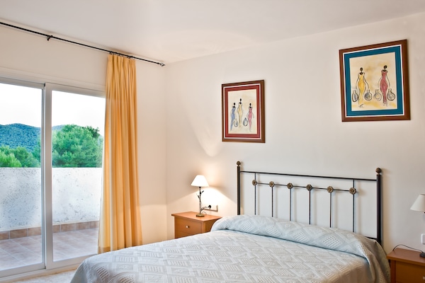 Foto van Villa in Sant Josep bij Cala Jondal - Vakantiehuis in San Josep - BedRoom