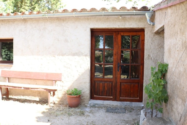 Foto van Vrijstaand landelijk gelegen landhuis de 19e eeuw - Vakantiehuis in Calonge de Segarra - ExteriorSummer