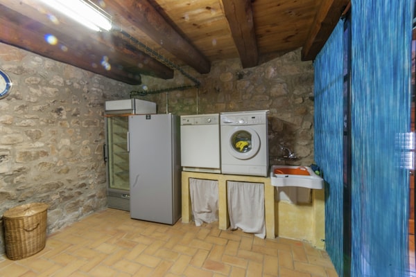 Foto van Landhuis in de buurt van Barcelona met zwembad - Vakantiehuis in Sant Pau de la Guardia - El Bruc - Facilities