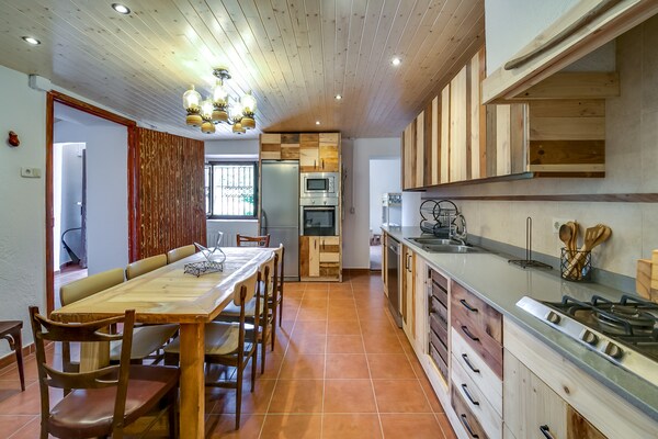 Foto van Villa in Palafolls met Privézwembad & BBQ - Vakantiehuis in Palafolls - Kitchen