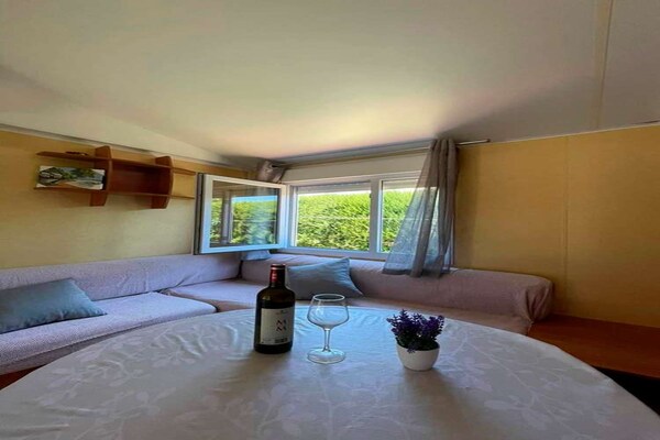 Foto van Superleuk huis met 3 slaapkamers en zwembad. - Vakantiehuis in El Palmar de Vejer - LivingRoom