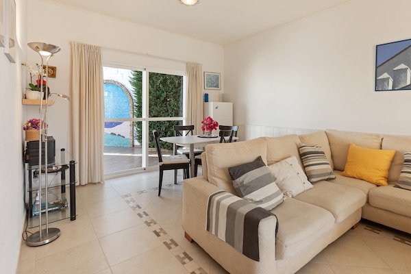 Foto van Villa aan het zwembad aan de Costa de la Luz - Vakantiehuis in Sanlúcar de Barrameda - LivingRoom