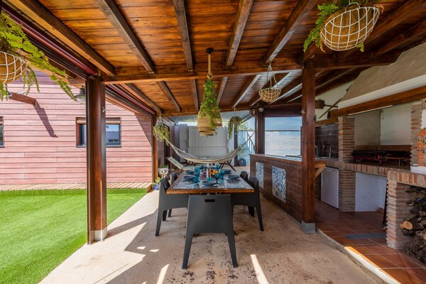 Foto van Vakantiehuis in Córdoba met zwembad - Vakantiehuis in Zambra - TerraceBalcony