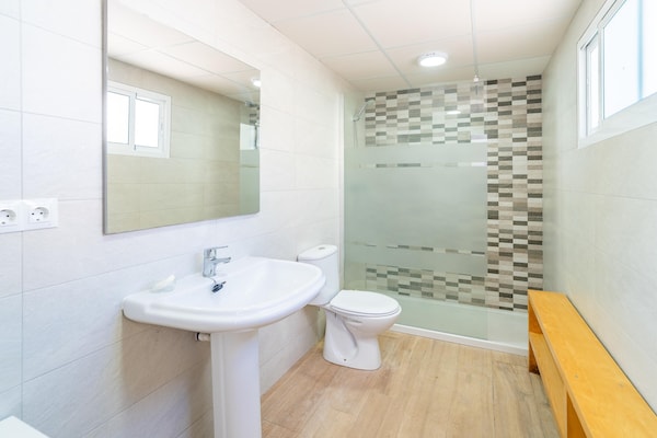 Foto van Vakantiehuis met privézwembad - Vakantiehuis in Llanos de Don Juan - BathRoom