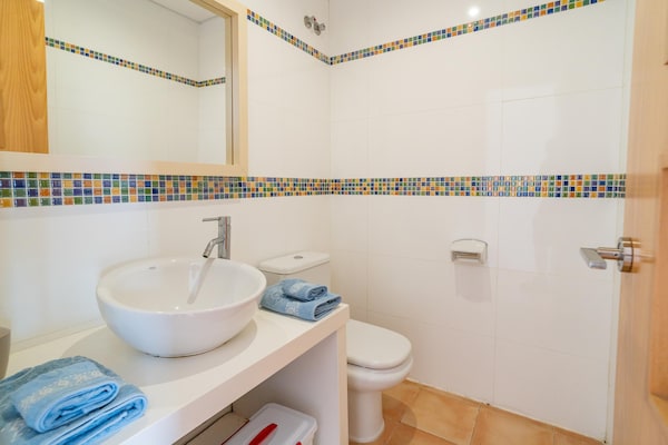 Foto van Vakantiehuis met privézwembad - Vakantiehuis in Llanos de Don Juan - BathRoom