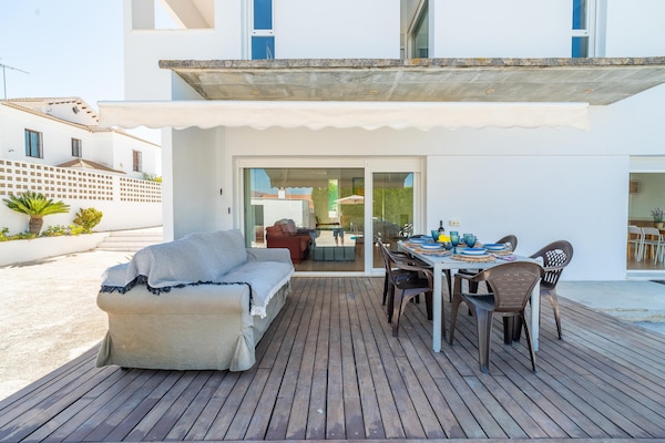 Foto van Vakantiehuis met privézwembad - Vakantiehuis in Llanos de Don Juan - TerraceBalcony