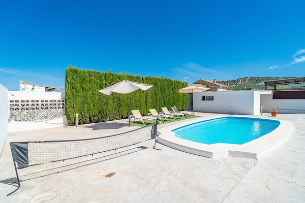 Foto van Vakantiehuis met privézwembad - Vakantiehuis in Llanos de Don Juan - ExteriorSummer