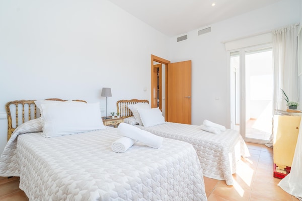 Foto van Vakantiehuis met privézwembad - Vakantiehuis in Llanos de Don Juan - BedRoom