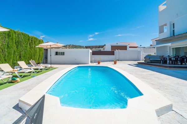 Foto van Vakantiehuis met privézwembad - Vakantiehuis in Llanos de Don Juan - PoolOfHouse