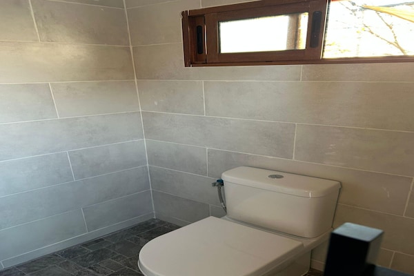 Foto van El Viso House met gezellig zwembad - Vakantiehuis in Rute - BathRoom
