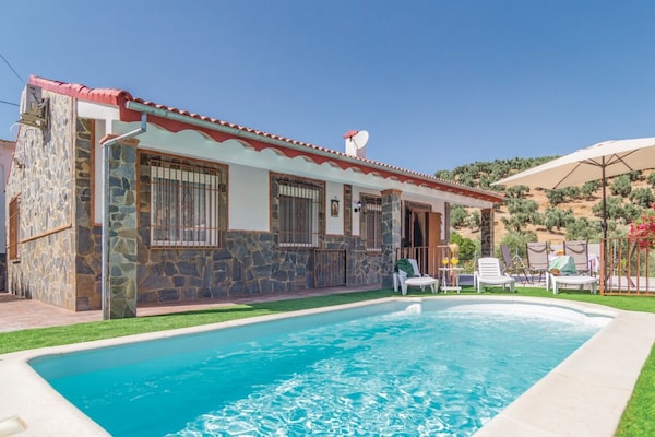 Foto van Vakantiehuis in Rute met privézwembad - Vakantiehuis in Rute - ExteriorSummer