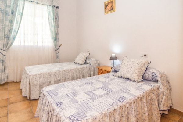 Foto van Vakantiehuis in Rute met privézwembad - Vakantiehuis in Rute - BedRoom