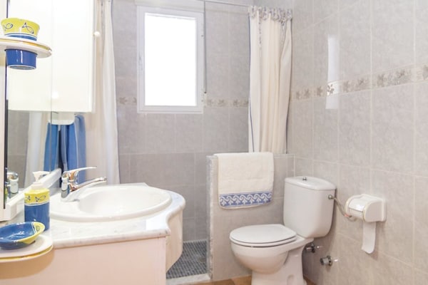 Foto van Vakantiehuis in Rute met privézwembad - Vakantiehuis in Rute - BathRoom