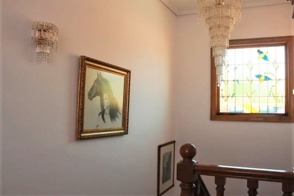 Foto van Villa in Narón bij Pantín Strand en Golf - Vakantiehuis in O Val, Narón - Landing