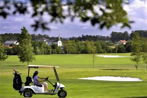 Foto van Villa in Narón bij Pantín Strand en Golf - Vakantiehuis in O Val, Narón - Ambiance