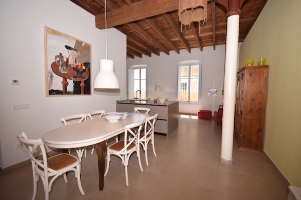 Foto van Vakantiehuis in Sant Feliu bij Strand - Vakantiehuis in Sant Feliu de Guixols - DiningRoom