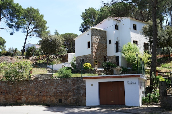 Foto van Vakantiehuis met zwembad in Begur - Vakantiehuis in Begur - ExteriorSummer