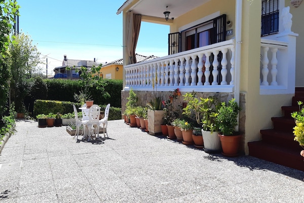 Foto van Huisdiervriendelijke villa in Lloret de Mar - Vakantiehuis in Lloret de Mar - TerraceBalcony