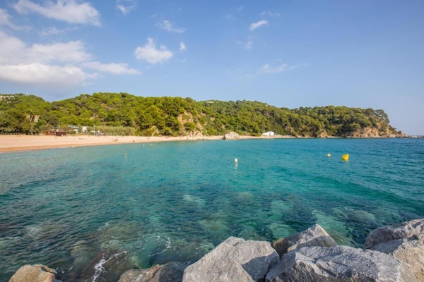 Foto van Huisdiervriendelijke villa in Lloret de Mar - Vakantiehuis in Lloret de Mar - AreaSummer5KM