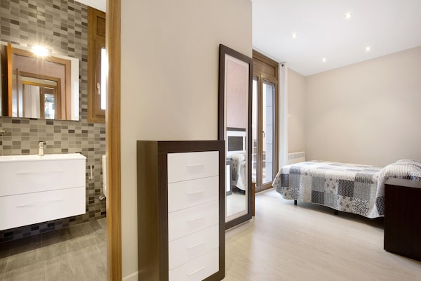 Foto van Villa in Lloret de Mar met privézwembad - Vakantiehuis in Lloret de Mar - BedRoom