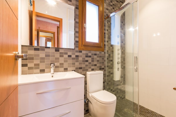 Foto van Villa in Lloret de Mar met privézwembad - Vakantiehuis in Lloret de Mar - BathRoom