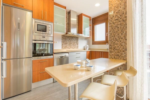 Foto van Villa in Lloret de Mar met privézwembad - Vakantiehuis in Lloret de Mar - DiningRoom