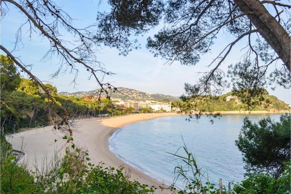 Foto van Villa in Lloret de Mar met privézwembad - Vakantiehuis in Lloret de Mar - AreaSummer5KM