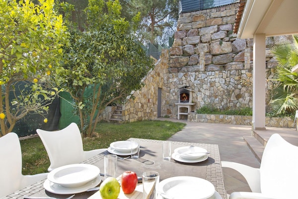 Foto van Villa in Lloret de Mar met privézwembad - Vakantiehuis in Lloret de Mar - TerraceBalcony