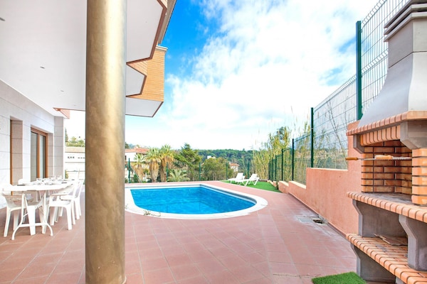 Foto van Villa in Lloret de Mar met privézwembad - Vakantiehuis in Lloret de Mar - PoolOfHouse