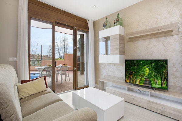 Foto van Villa in Lloret de Mar met privézwembad - Vakantiehuis in Lloret de Mar - LivingRoom