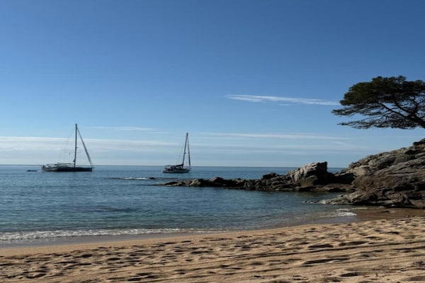 Foto van Villa in Costa Brava met Privézwembad - Vakantiehuis in Lloret de Mar - AreaSummer20KM