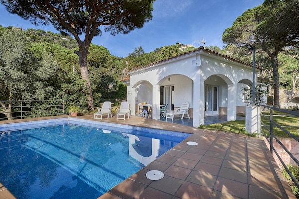 Foto van Villa in Costa Brava met Privézwembad - Vakantiehuis in Lloret de Mar - PoolOfHouse