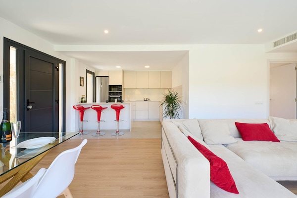 Foto van Villa in Lloret de Mar met privézwembad - Vakantiehuis in Vidreres - LivingRoom