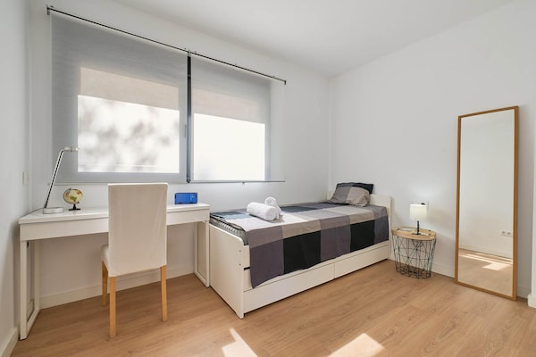 Foto van Villa in Lloret de Mar met privézwembad - Vakantiehuis in Vidreres - BedRoom